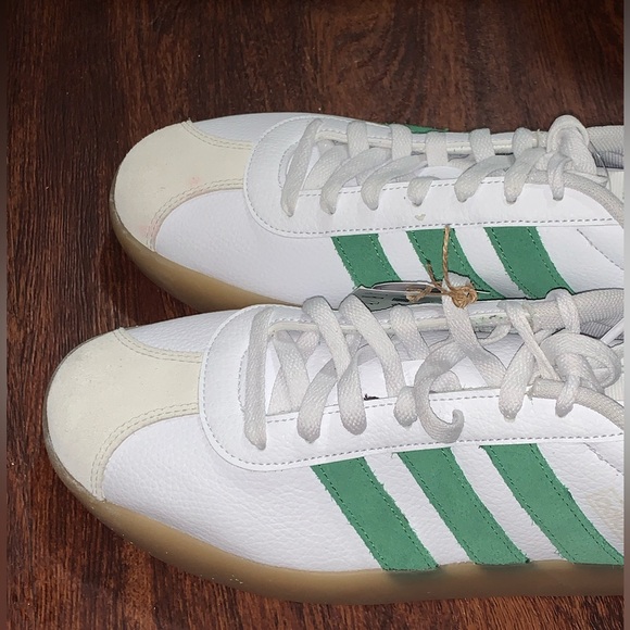 Adidas - Picture 4 of 13